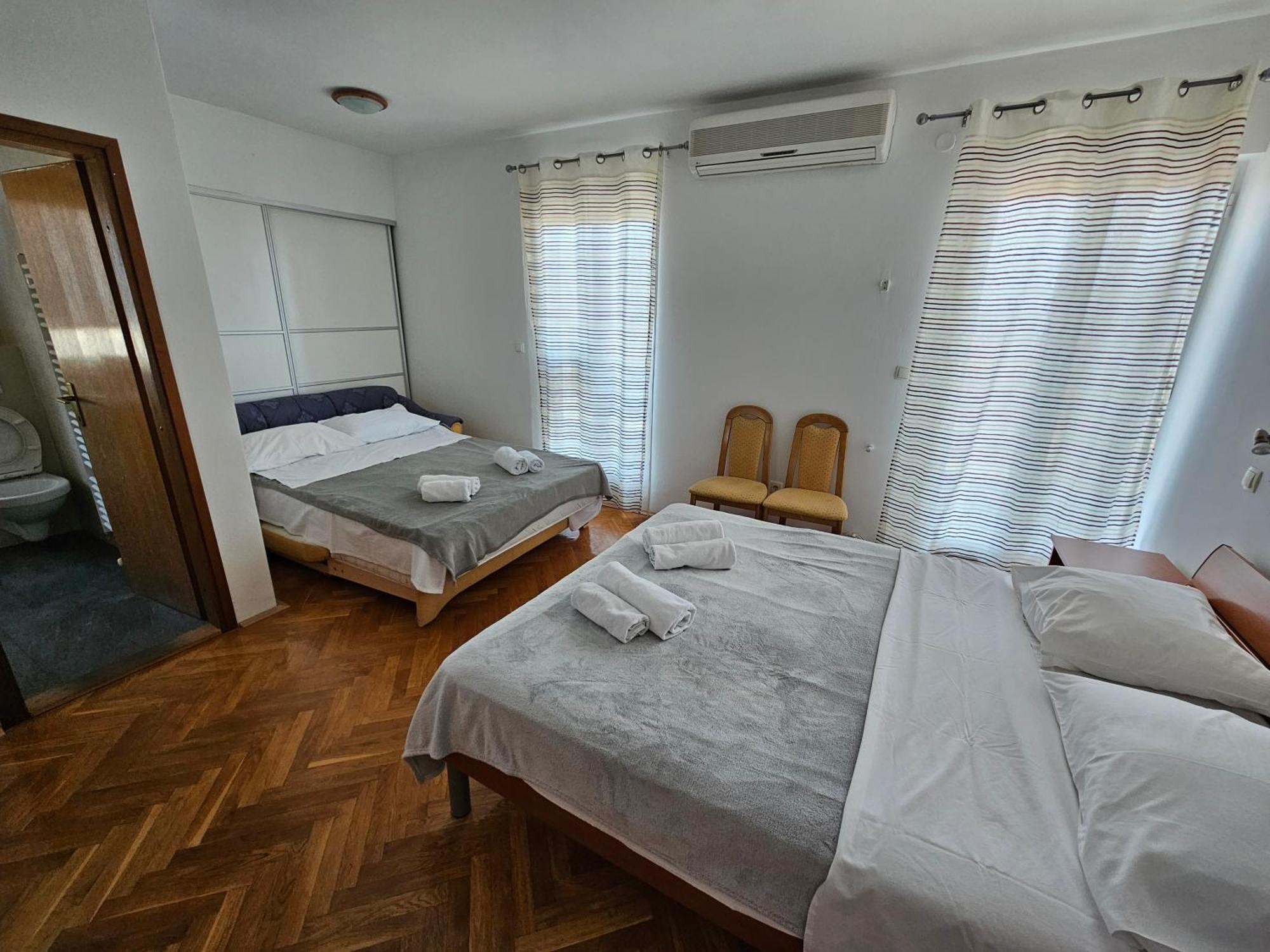 Guest House Mamut Kaštela Eksteriør billede