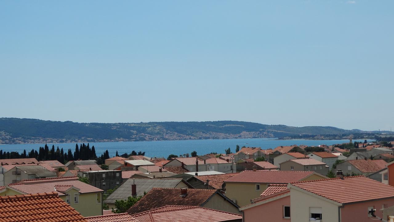Guest House Mamut Kaštela Eksteriør billede