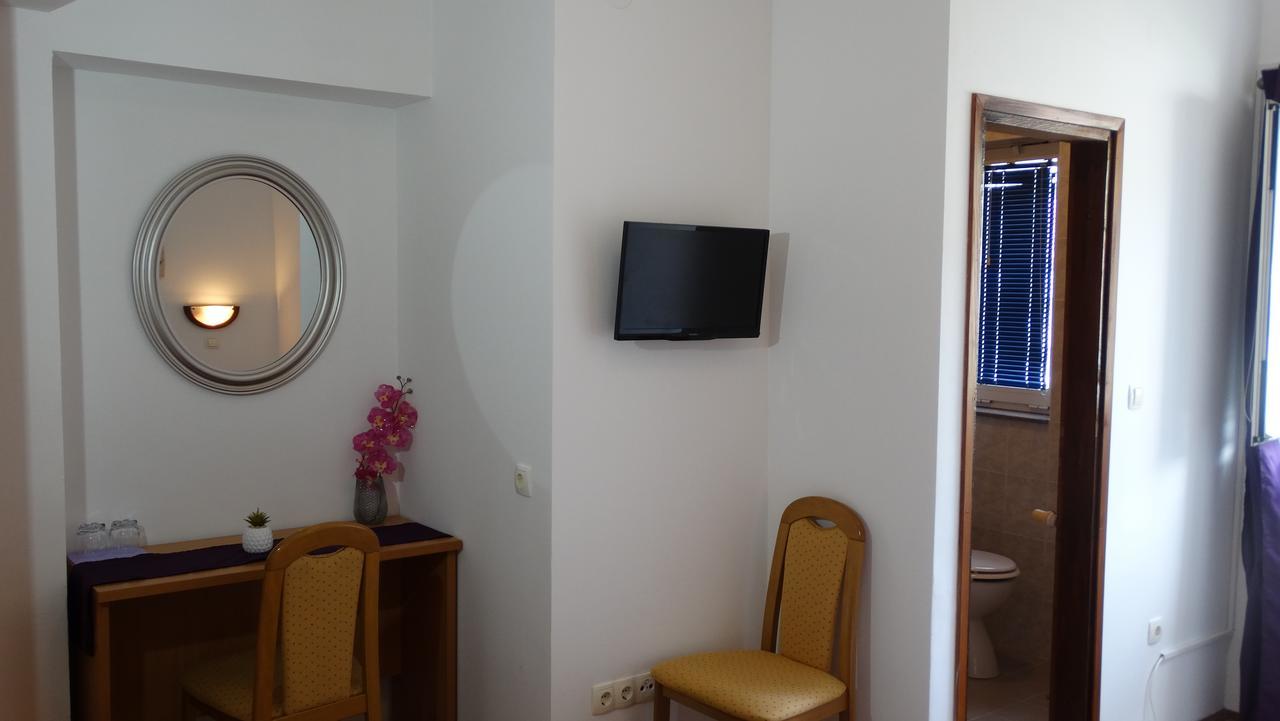Guest House Mamut Kaštela Eksteriør billede